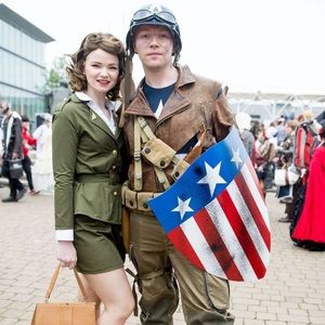 Meet your Posher, Caitlin